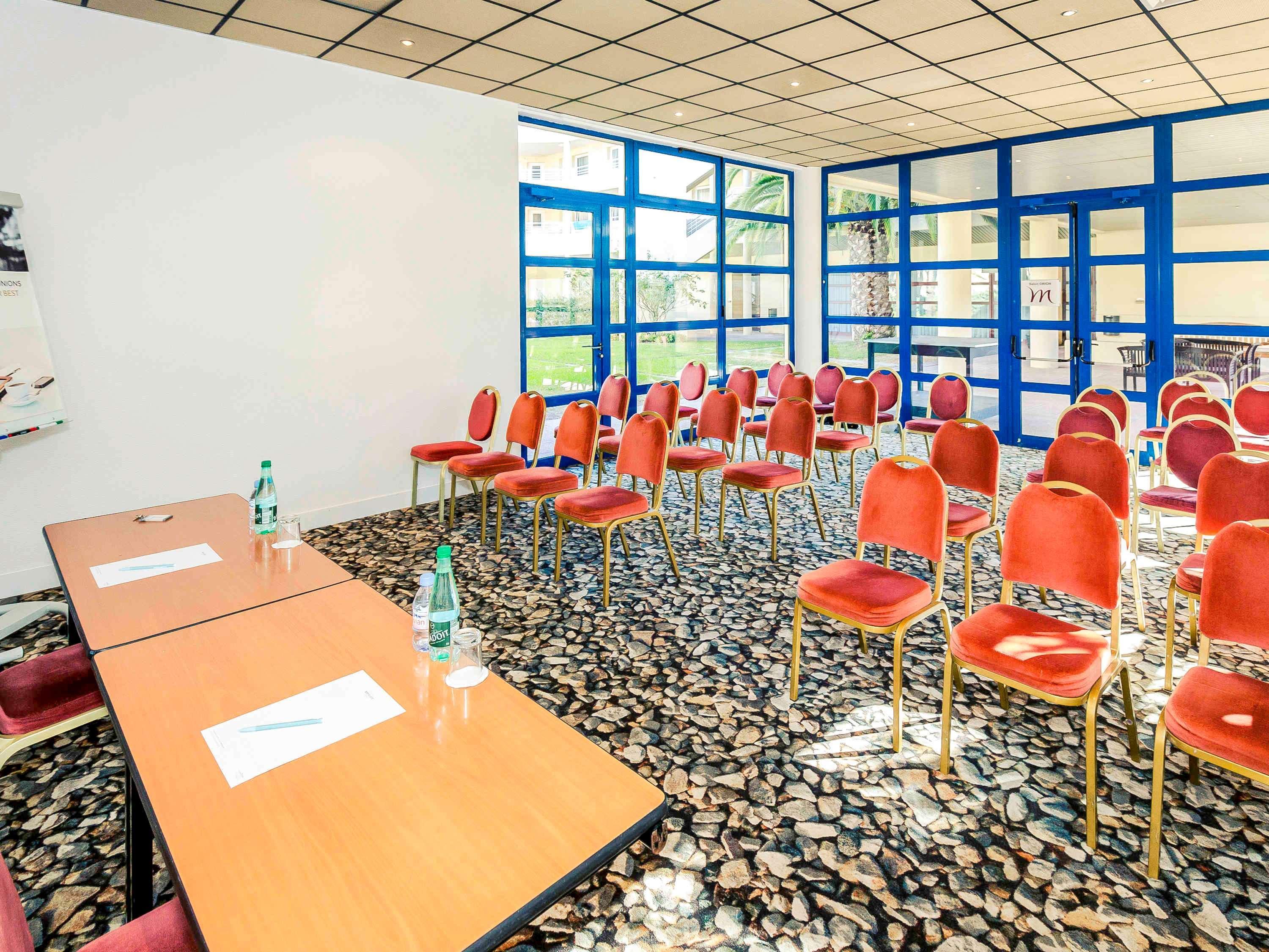 Mercure Cannes Mandelieu Экстерьер фото