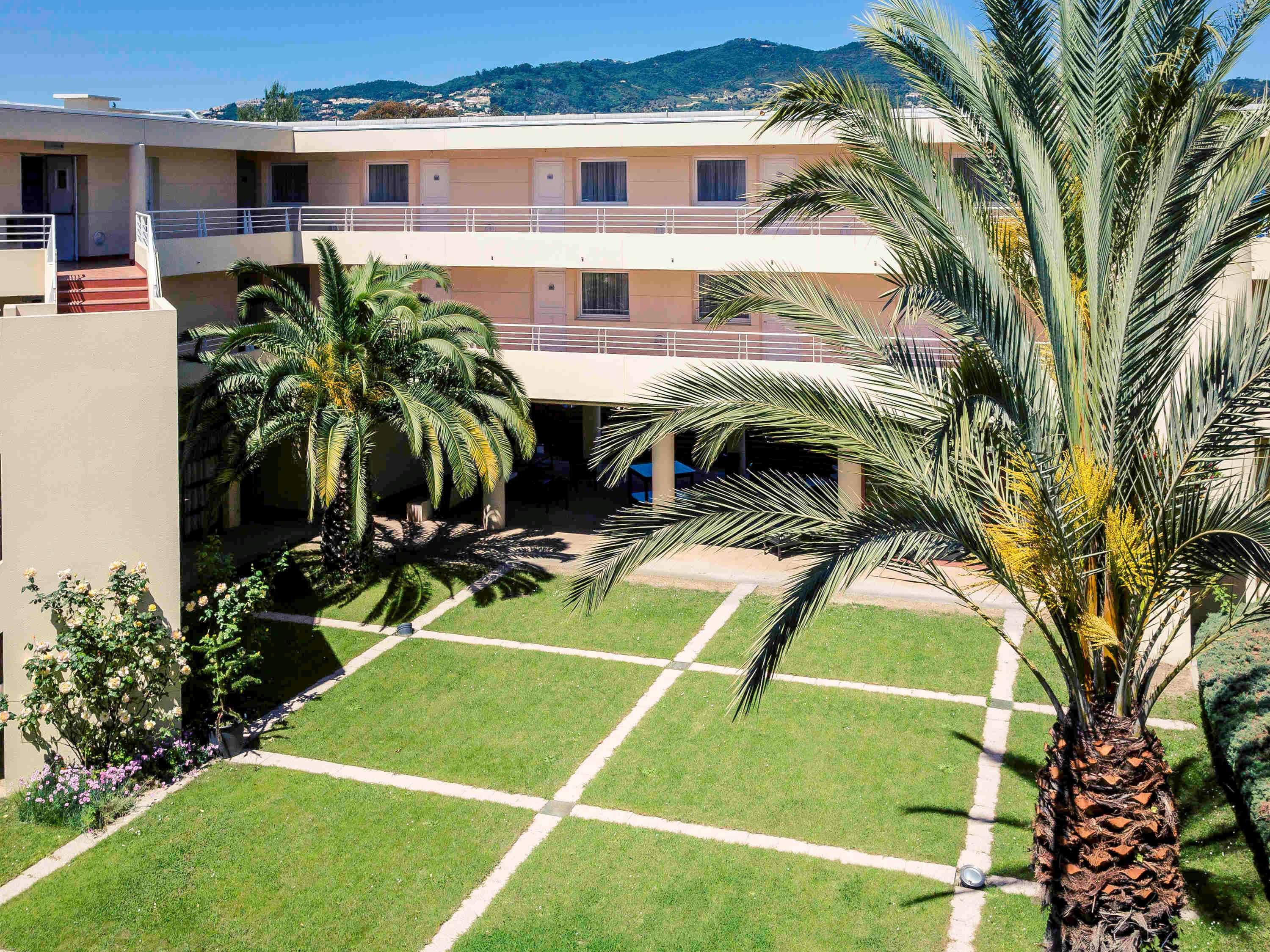 Mercure Cannes Mandelieu Экстерьер фото