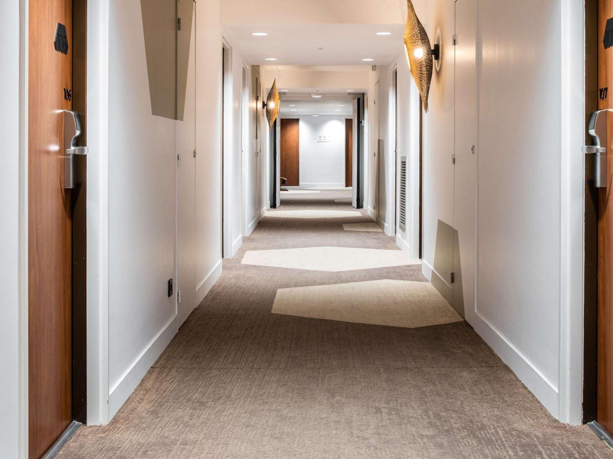 Mercure Cannes Mandelieu Экстерьер фото